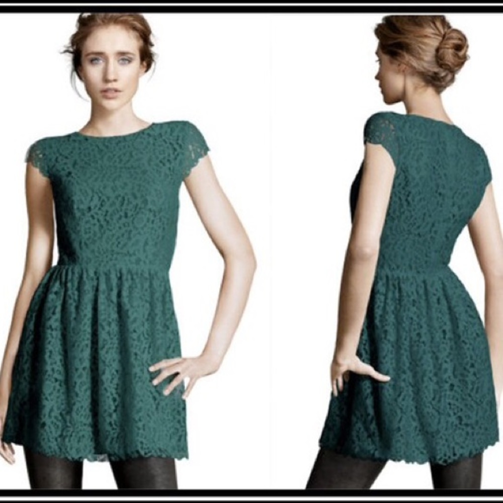 Green lace H&M cap sleeve dress